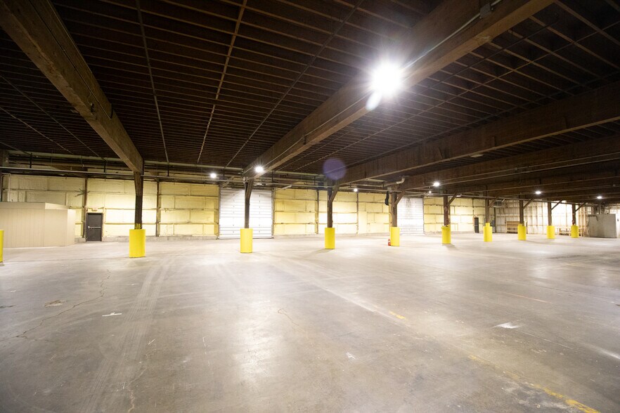 9017 Bonner Mill Rd, Missoula, MT à louer - Photo principale – Image 1 sur 1