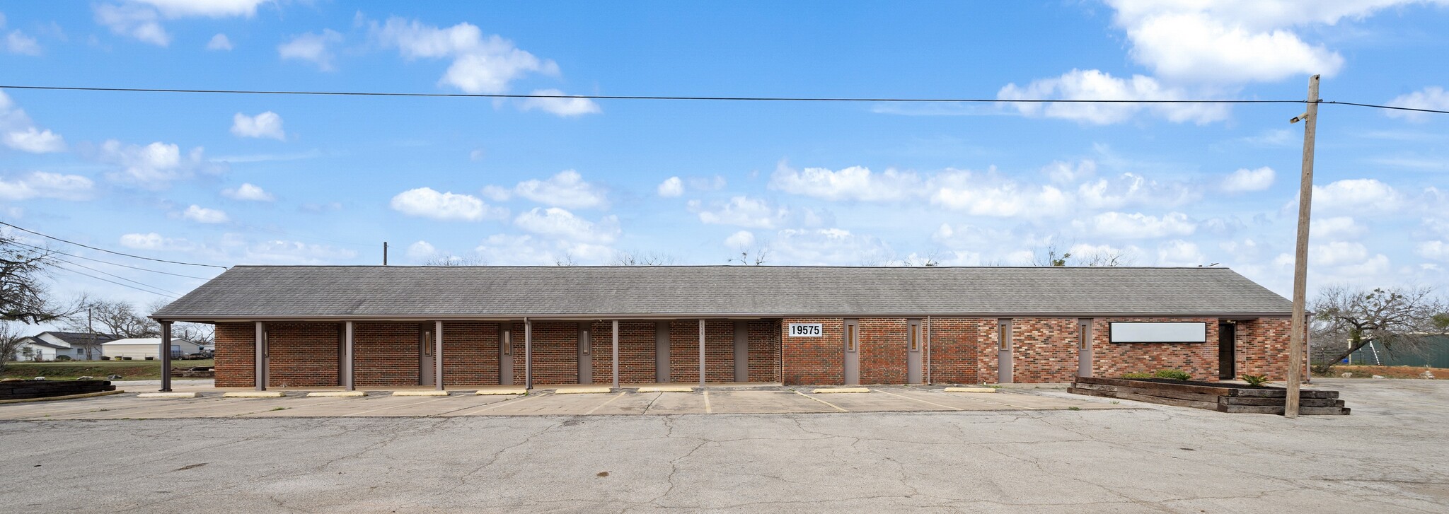 19575 K St, Somerset, TX à vendre Photo de l’immeuble– Image 1 sur 10