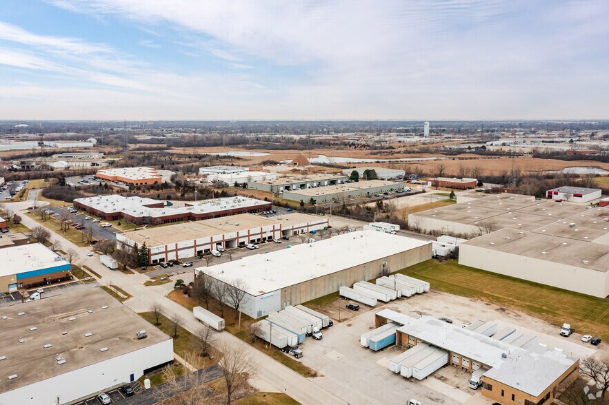 951 N Main St, Lombard, IL à louer - Aérien – Image 3 sur 5