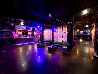 Plus de détails pour 45-06 Pearson St, Long Island City, NY - Local commercial à louer