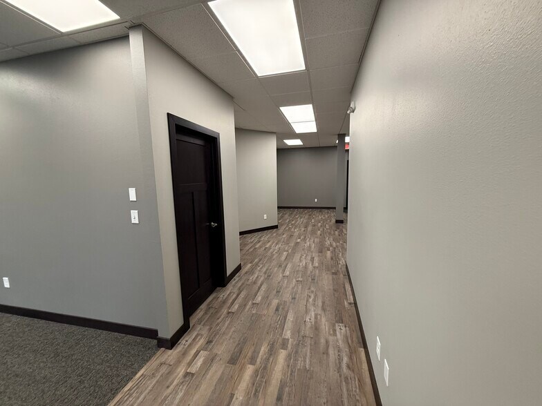 646 Front St, Casselton, ND à louer - Photo de l’immeuble – Image 2 sur 12