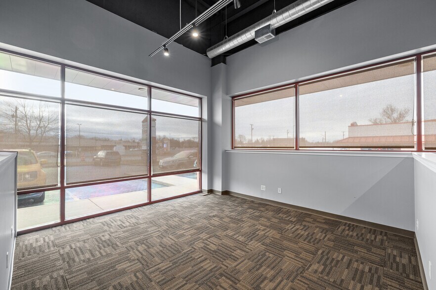 980-990 E 9th St, Lockport, IL à louer - Photo de l’immeuble – Image 3 sur 13