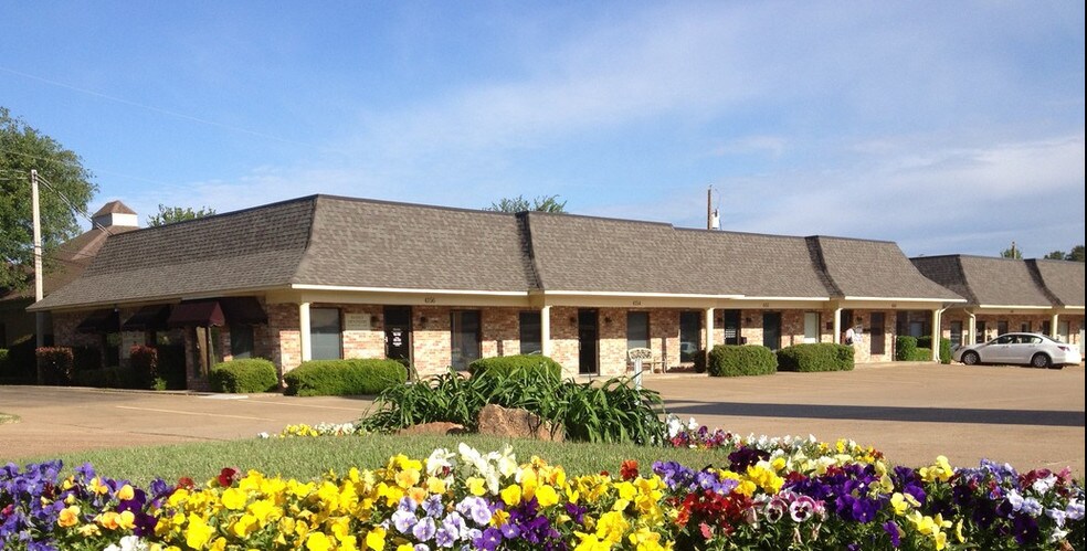 4110 McKnight Rd, Texarkana, TX à louer - Photo de l’immeuble – Image 1 sur 11