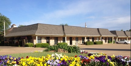 4110 McKnight Rd, Texarkana, TX à louer Photo de l’immeuble– Image 1 sur 6