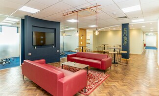 Plus de détails pour 42-44 High St, Slough - Bureau à vendre