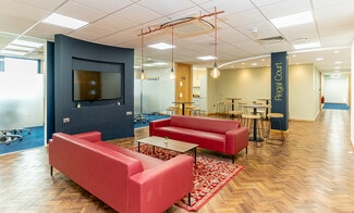 Plus de détails pour 42-44 High St, Slough - Bureau à vendre