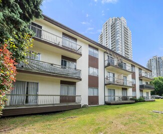 Plus de détails pour 7030 Hall Ave, Burnaby, BC - Logement à vendre