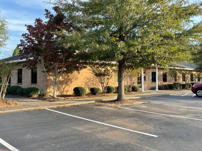 5505 Business Dr, Wilmington, NC à louer - Photo de l’immeuble – Image 1 sur 4