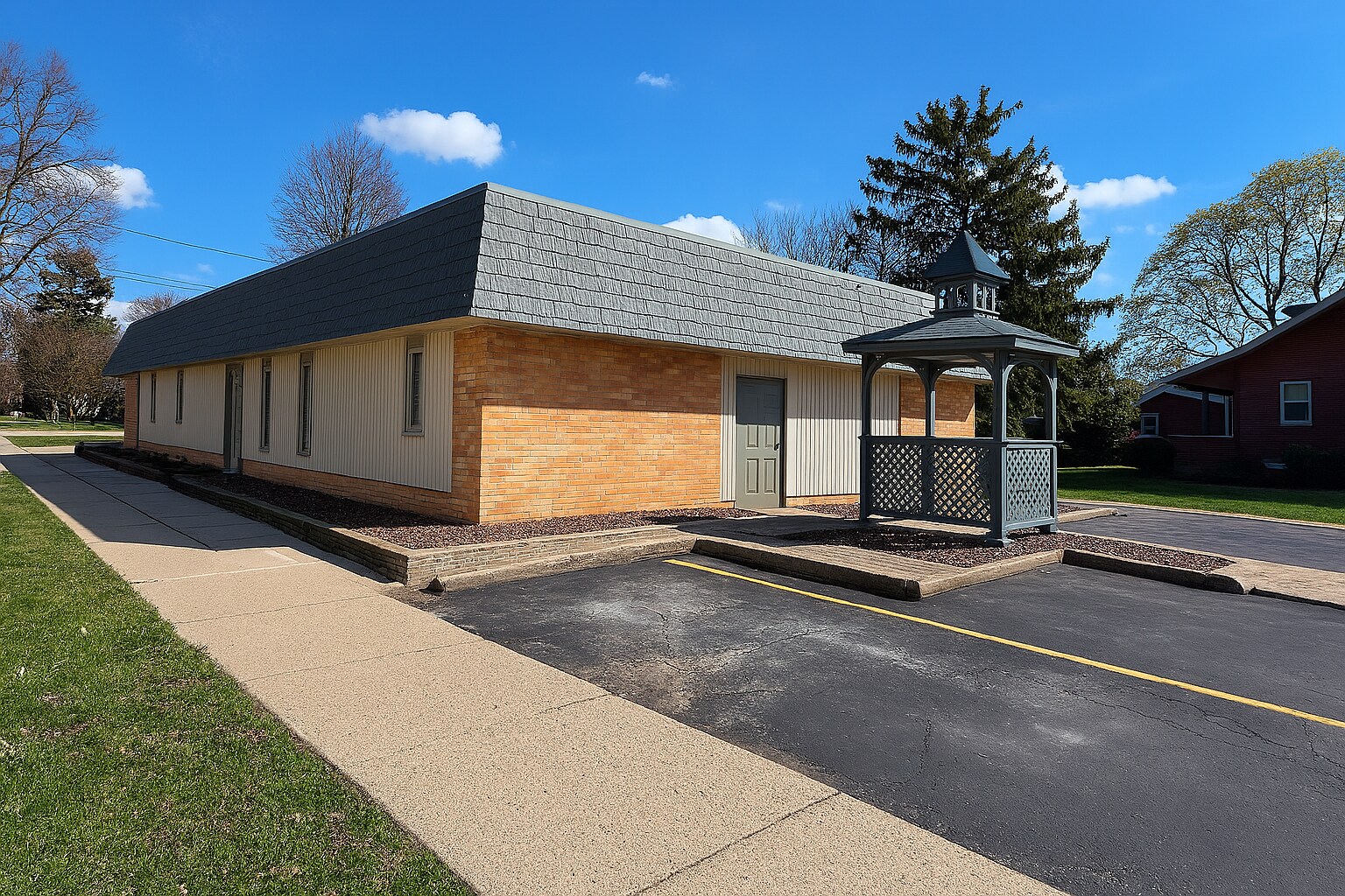 230 North Ave, Mount Clemens, MI à louer Photo principale– Image 1 sur 21