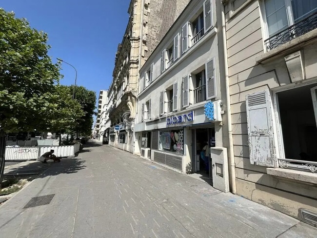 Plus de détails pour Bureau à vendre