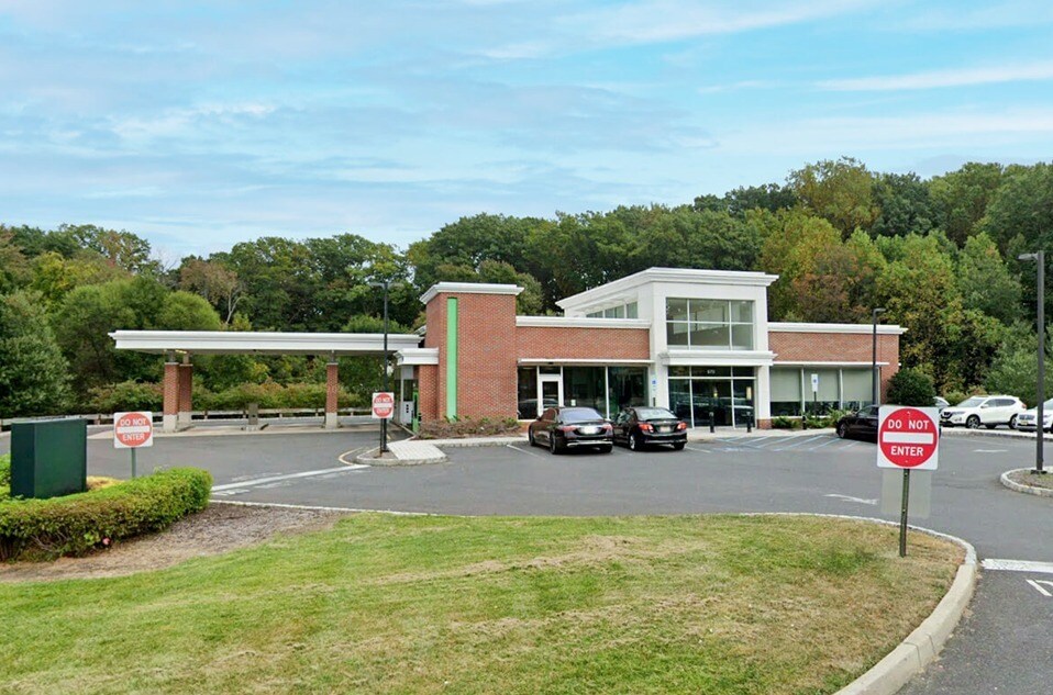670 Laurel Ave, Holmdel, NJ à vendre Photo de l’immeuble– Image 1 sur 4