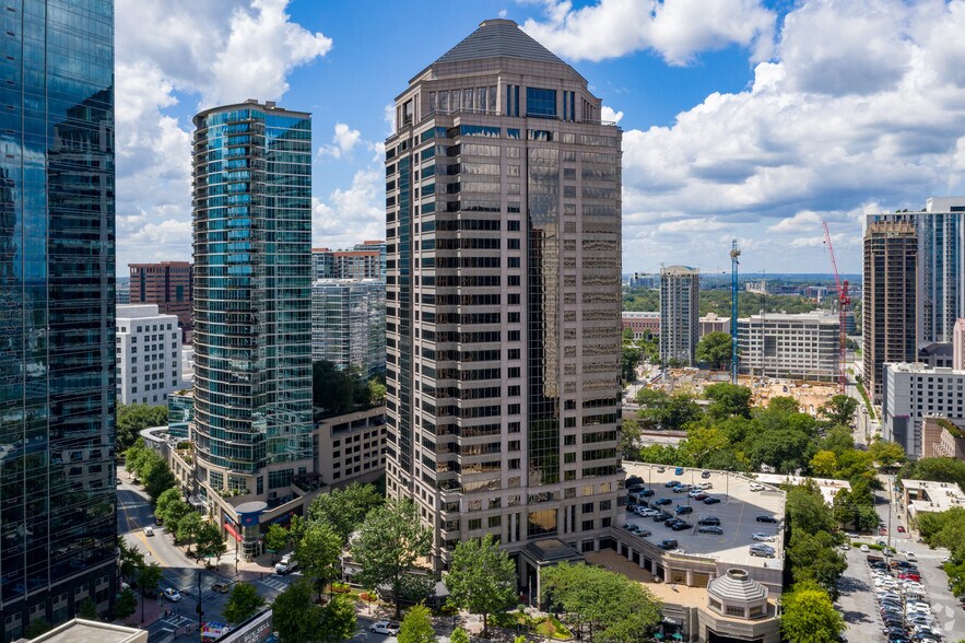1100 Peachtree St NE, Atlanta, GA à louer - Photo de l’immeuble – Image 2 sur 16