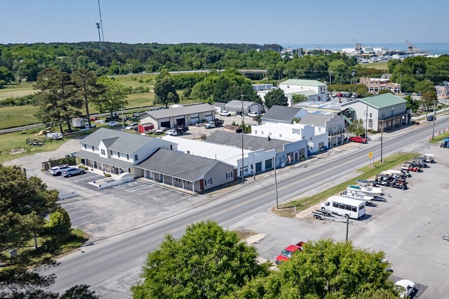 726 Randolph Ave, Cape Charles, VA à vendre - Photo de l’immeuble – Image 1 sur 8