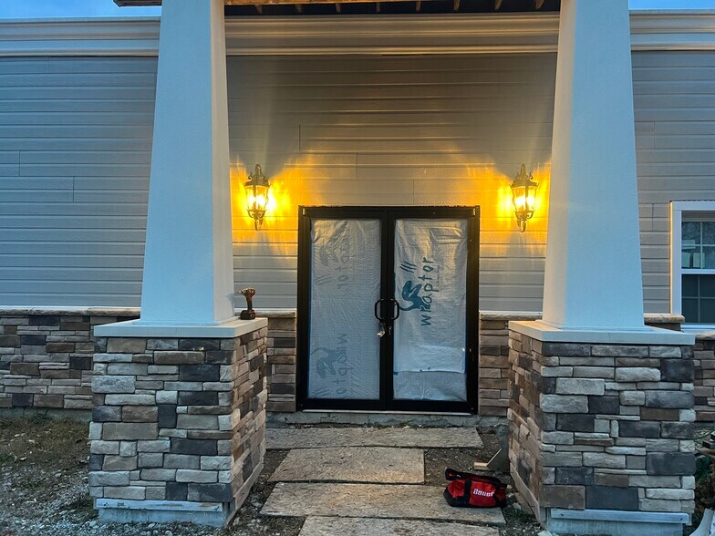 550 W College St, Oberlin, OH à louer - Photo de l’immeuble – Image 2 sur 14