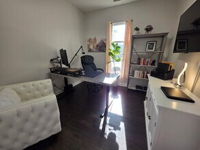 1230 John B White SR Blvd, Spartanburg, SC à louer Photo de l’immeuble– Image 1 sur 1