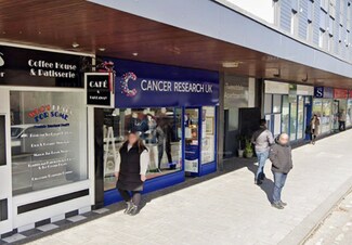 Plus de détails pour Cancer Research, 8 High Street, Fort William, Fort William - Local commercial à vendre