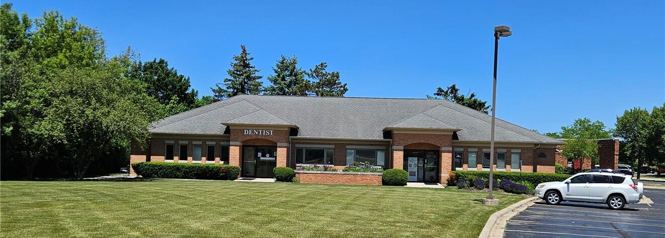 3930 Washington St, Gurnee, IL à louer Photo de l’immeuble– Image 1 sur 4
