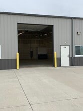 1311 NW Laurel St, Elkhart, IA à louer Photo de l’immeuble– Image 2 sur 5