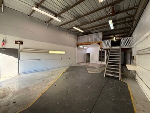 6945 Sonny Dale Dr, Melbourne, FL à louer Photo intérieure– Image 2 sur 6