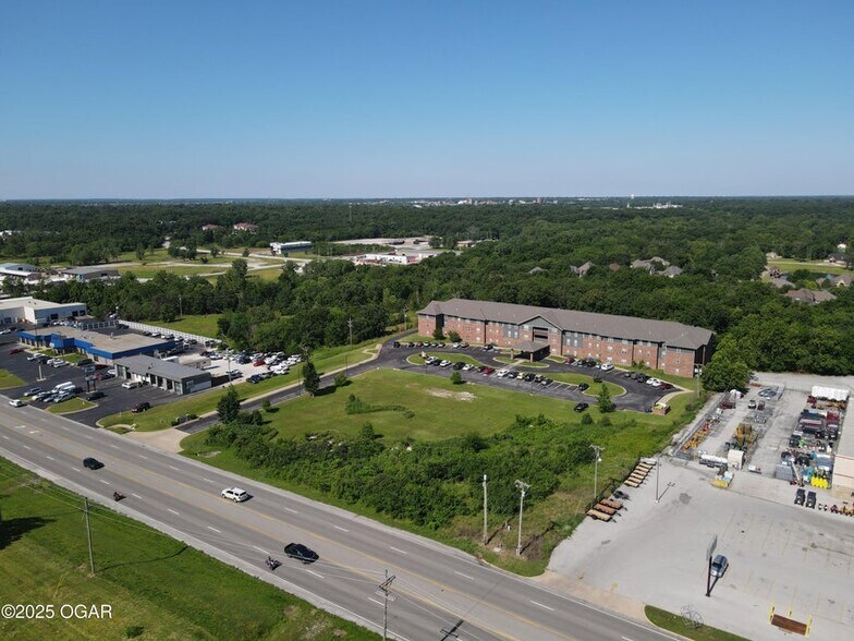 1310 N Rangeline, Joplin, MO à vendre - Photo de l’immeuble – Image 2 sur 7