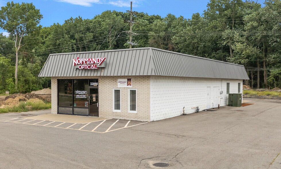 32090 23 Mile Rd, Chesterfield, MI à vendre - Photo de l’immeuble – Image 2 sur 3