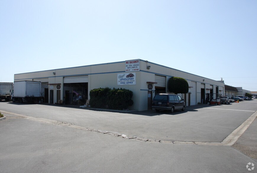 1222-1230 Saviers Rd, Oxnard, CA à louer - Photo de l’immeuble – Image 3 sur 7
