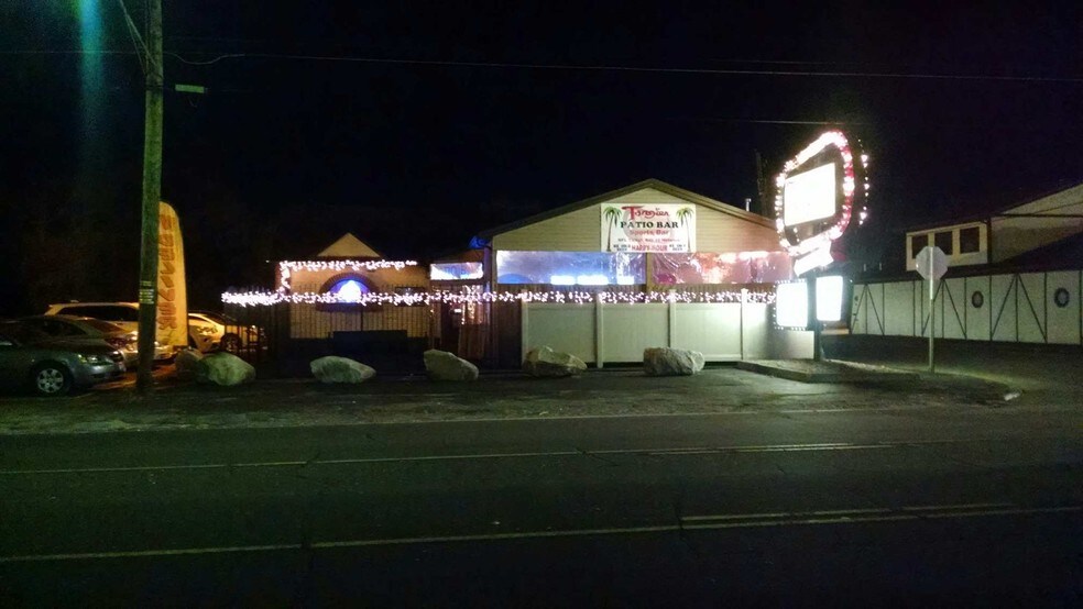 880 Youngstown Poland Rd, Struthers, OH à louer - Photo principale – Image 1 sur 41