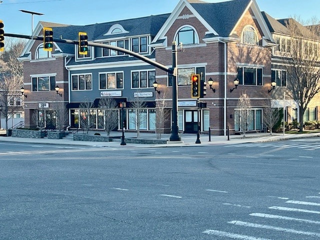 331 Lafayette St, Salem, MA à louer Photo intérieure– Image 1 sur 29