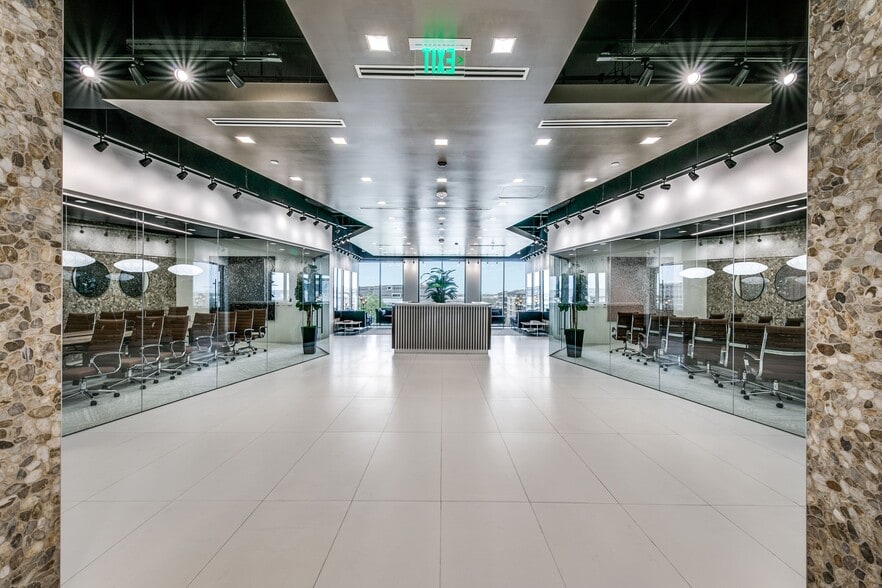 7300 SH 121 SB, McKinney, TX à louer - Photo intérieure – Image 2 sur 50