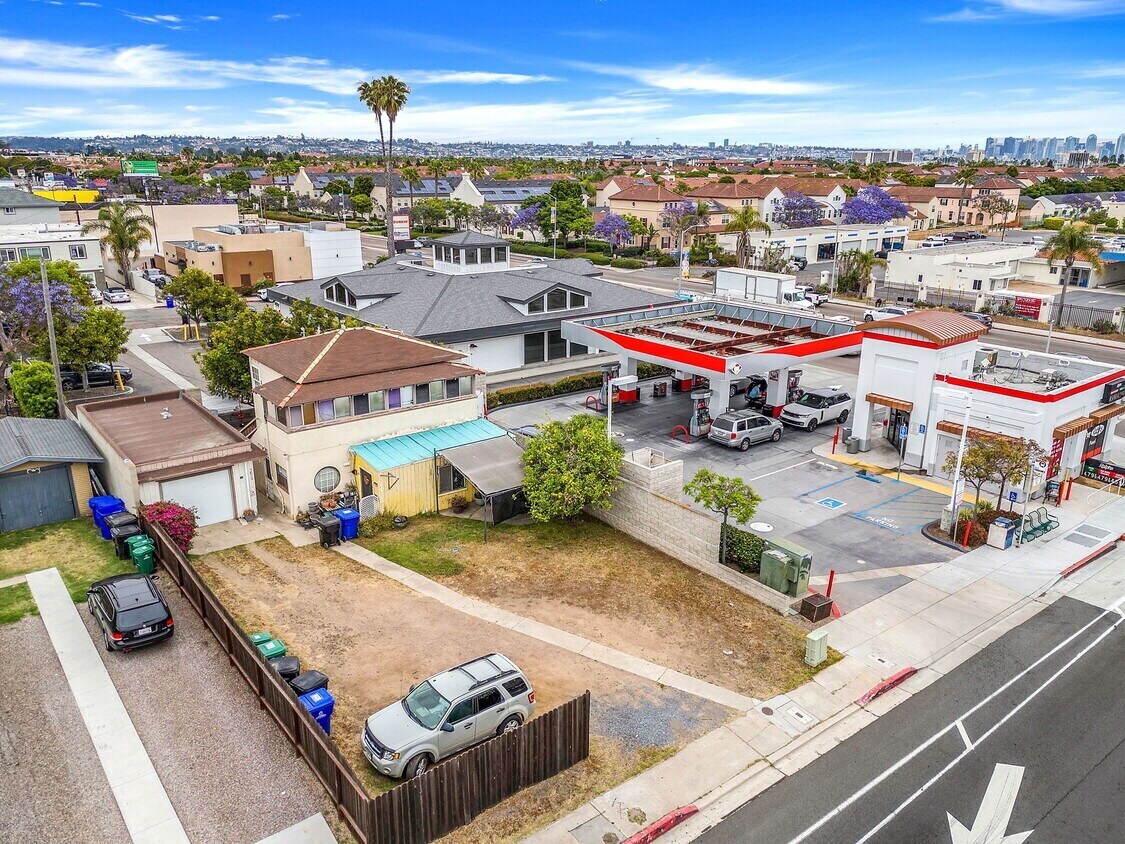 3018-20 Nimitz Blvd, San Diego, CA à vendre Photo principale– Image 1 sur 22