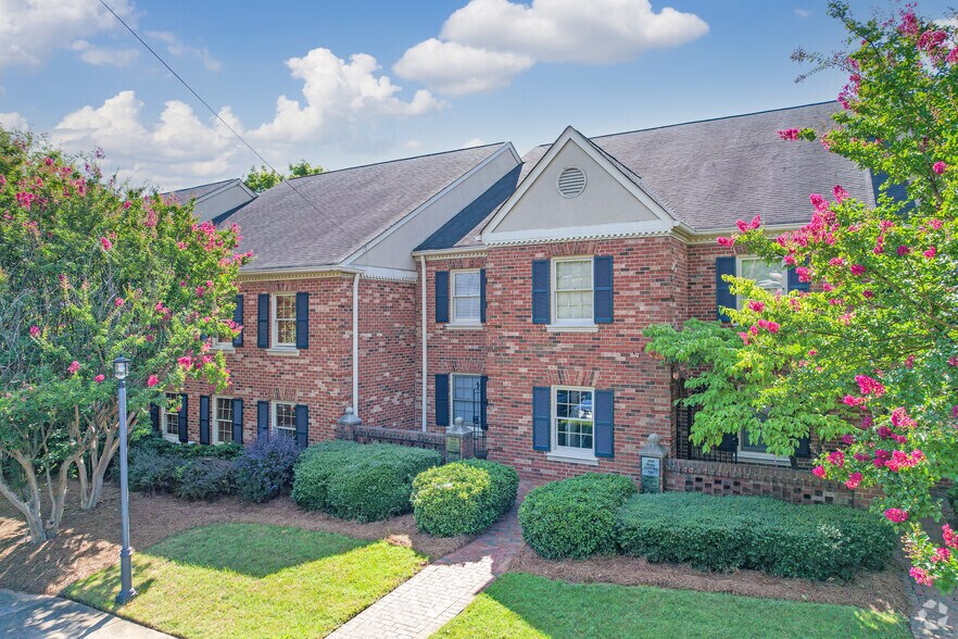 216 N Mcdowell St, Charlotte, NC à louer - Photo de l’immeuble – Image 2 sur 12