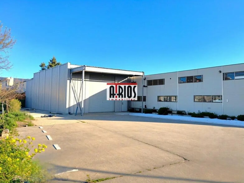 Local d'activités dans La Farlède à vendre - Photo de l’immeuble – Image 1 sur 10