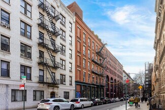 Plus de détails pour 150 Thompson St, New York, NY - Local commercial à louer