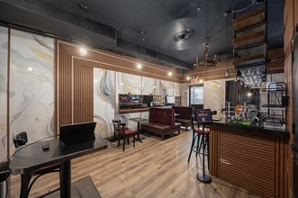 212 E 52nd St, New York, NY à louer Photo intérieure– Image 2 sur 8