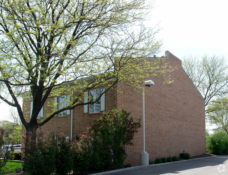 346 Taft Ave, Glen Ellyn, IL à louer - Photo de l’immeuble – Image 2 sur 7