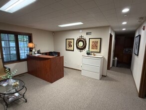 475 W Terra Cotta Ave, Crystal Lake, IL à louer Photo intérieure– Image 2 sur 17