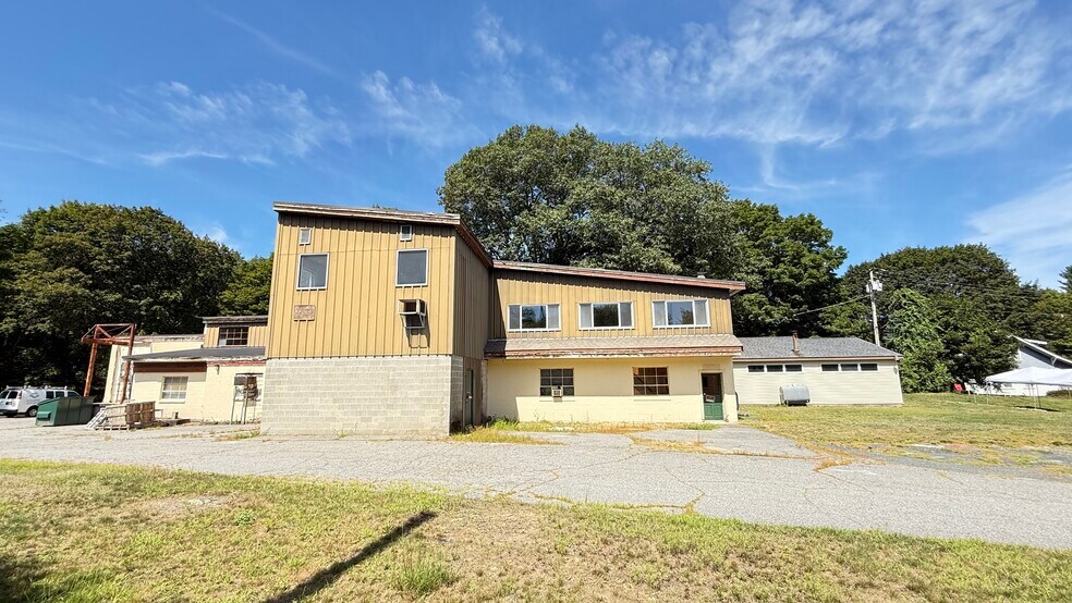 148 Marlboro Rd, Southborough, MA à vendre - Photo de l’immeuble – Image 1 sur 17