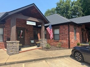 1830 Shelby Ln, Fayetteville, AR à vendre Photo intérieure– Image 1 sur 13