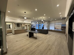 2915-2931 Cambie St, Vancouver, BC à louer Photo de l’immeuble– Image 2 sur 9