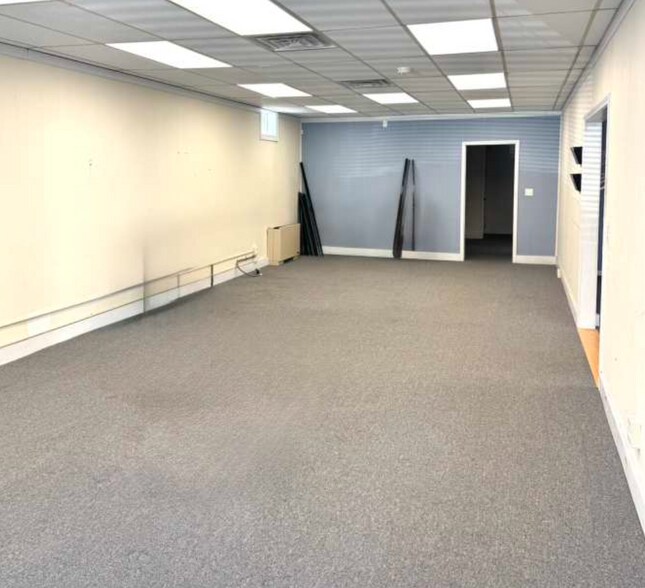 2 Weston St, Wilbraham, MA à vendre - Photo de l’immeuble – Image 2 sur 5