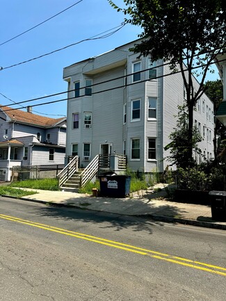 Plus de détails pour 373 Blatchley Ave, New Haven, CT - Logement à vendre