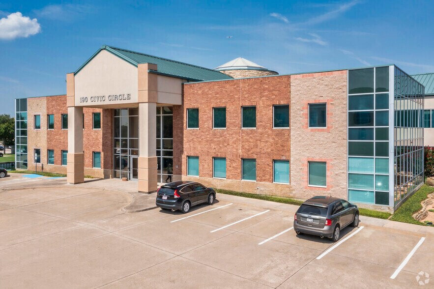 190 Civic Cir, Lewisville, TX à louer - Photo de l’immeuble – Image 3 sur 8