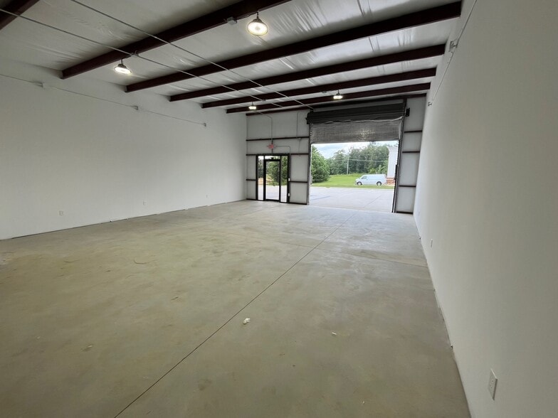 121 Metroplex Blvd, Pearl, MS à louer - Photo de l’immeuble – Image 2 sur 2