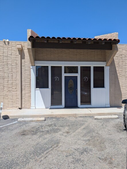 74040 El Paseo, Palm Desert, CA à louer - Photo de l’immeuble – Image 1 sur 2