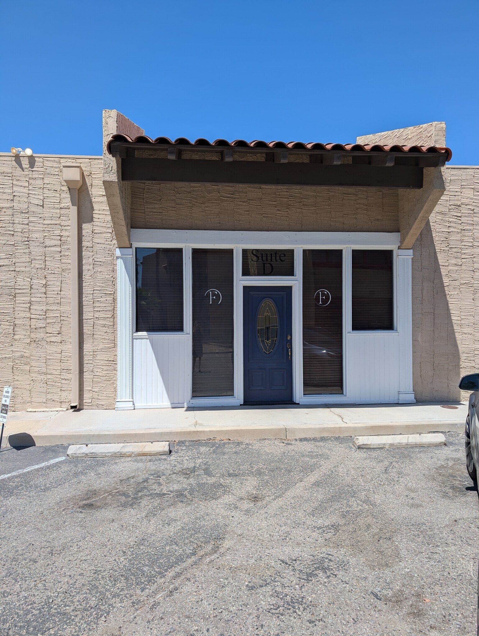 74040 El Paseo, Palm Desert, CA à louer Photo de l’immeuble– Image 1 sur 3