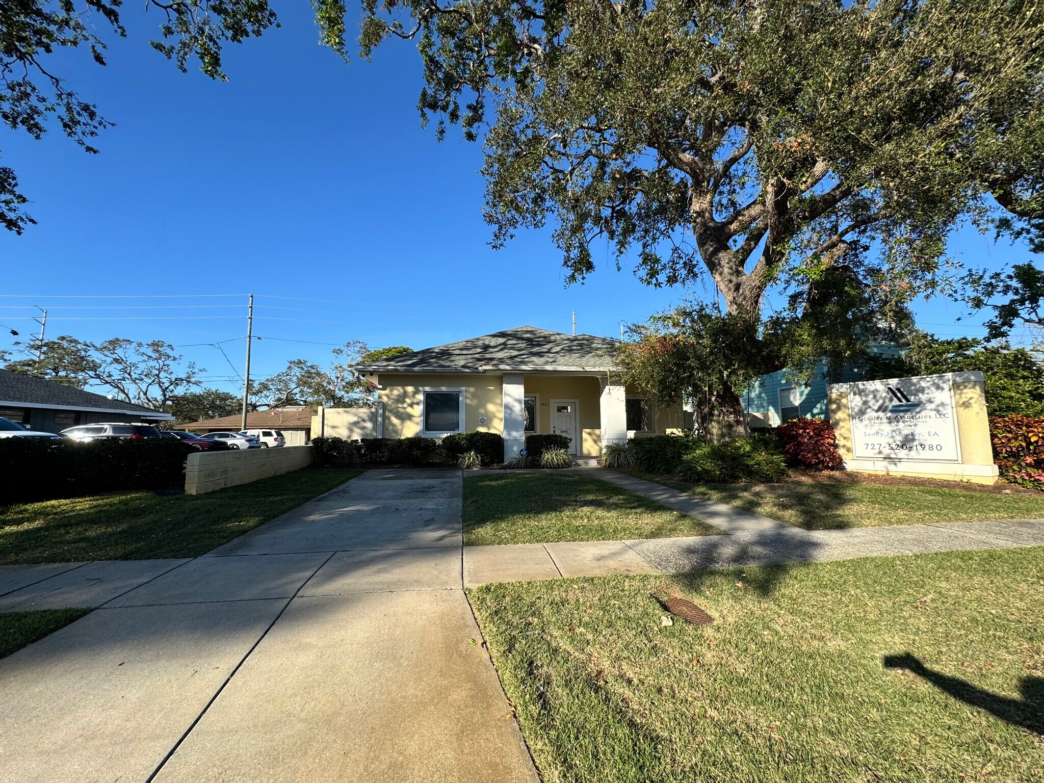 5321 1st Ave S, Saint Petersburg, FL à vendre Photo principale– Image 1 sur 20
