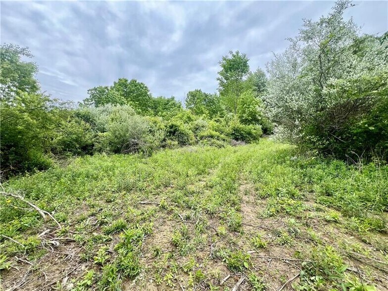 953 Perry Hwy, Harmony, PA à vendre - Photo de l’immeuble – Image 3 sur 7