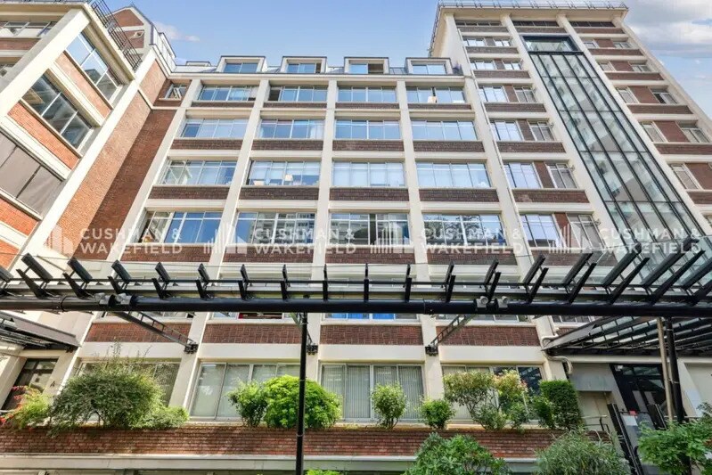 Bureau dans Levallois-Perret à louer - Photo de l’immeuble – Image 1 sur 12