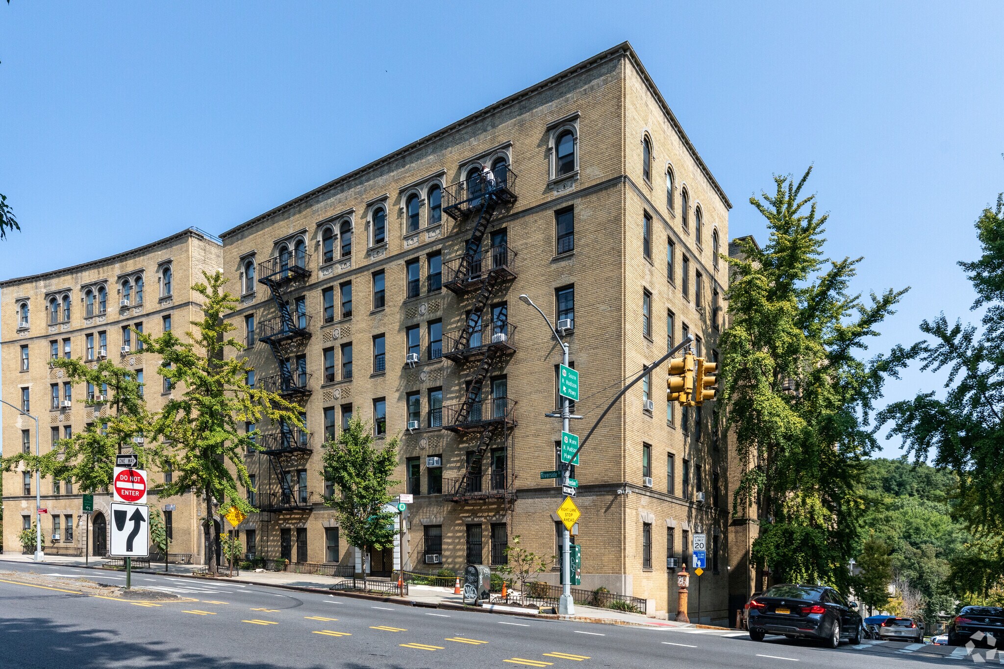 1793 Riverside Dr, New York, NY à louer Photo principale– Image 1 sur 6