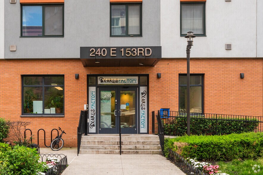 3000 Park Ave, Bronx, NY à vendre - Photo de l’immeuble – Image 3 sur 4